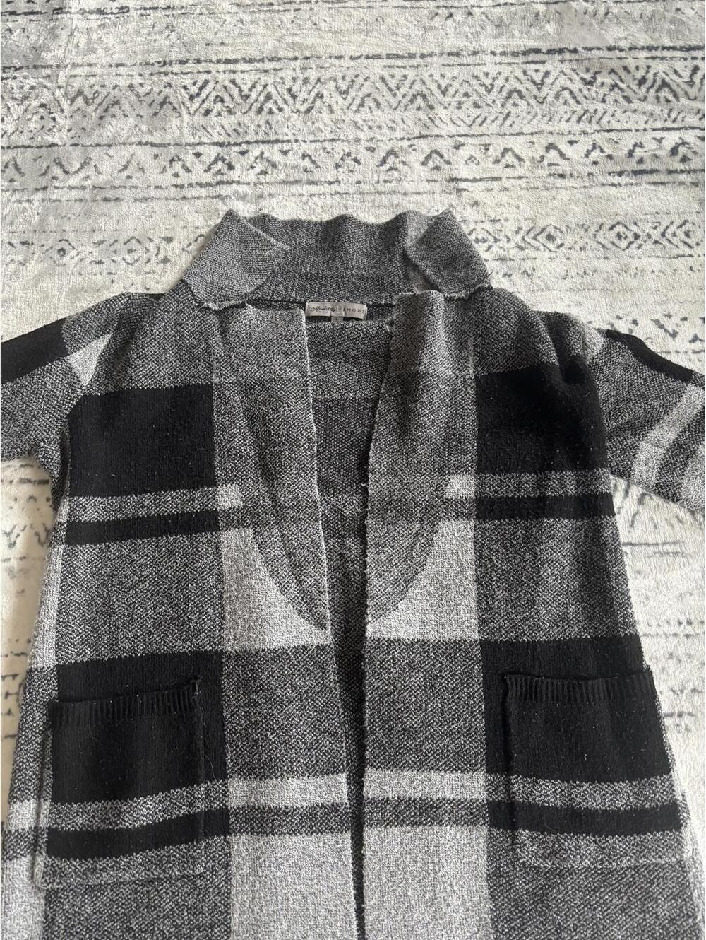 Absolutely Famous Black and Gray Plaid Open Front Cardigan Sweater - size Large